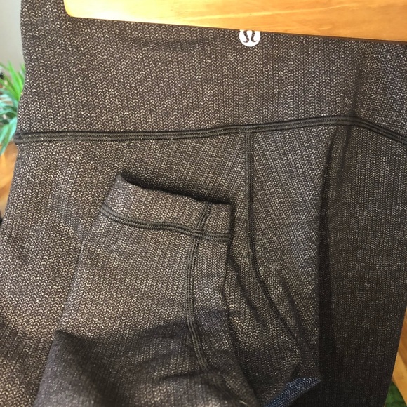 SOLD Lululemon herringbone hi-rise wunder under - Picture 2 of 3